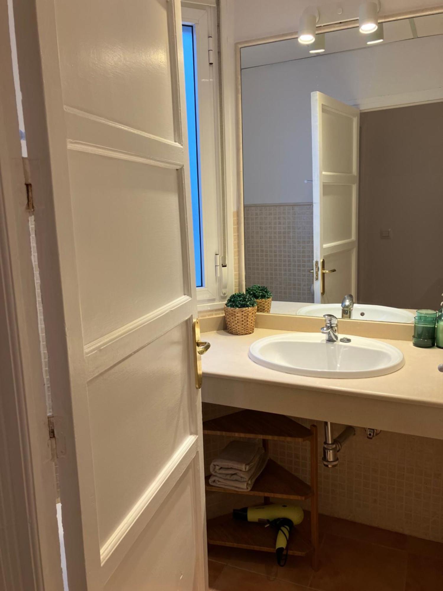 2 Bedroom Virgen De Begona Siviglia Esterno foto