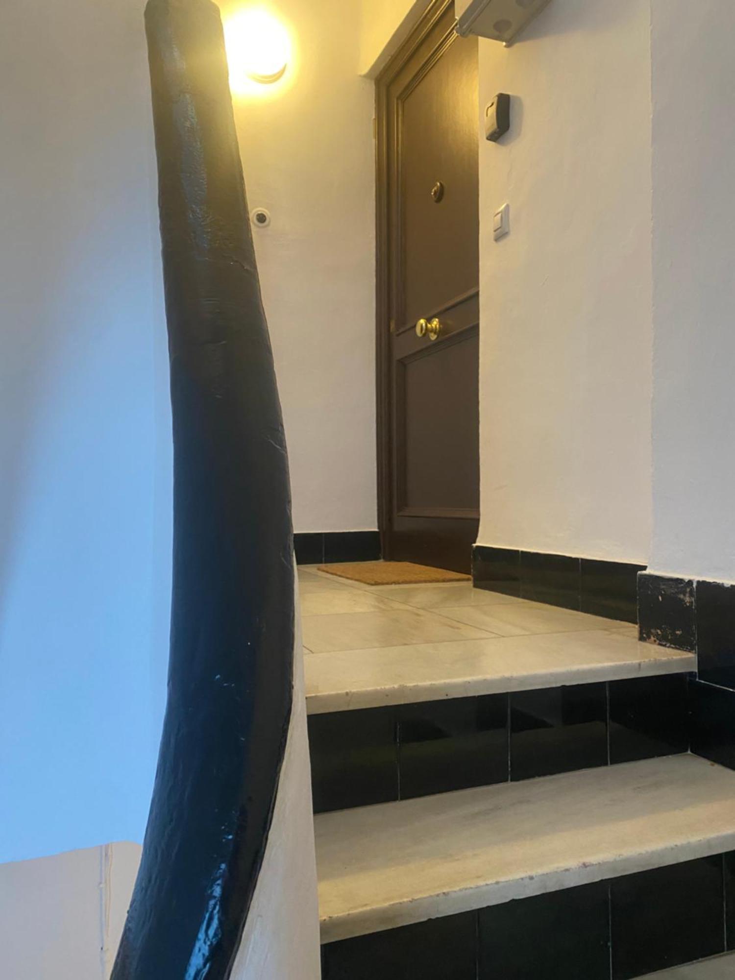 2 Bedroom Virgen De Begona Siviglia Esterno foto