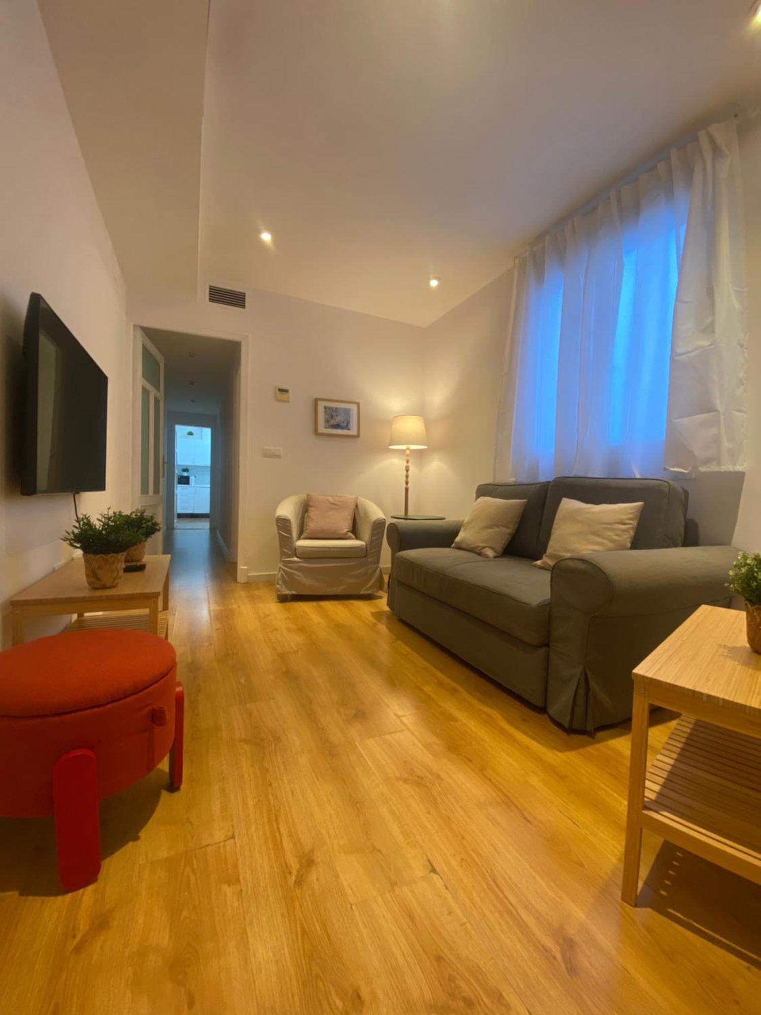 2 Bedroom Virgen De Begona Siviglia Esterno foto